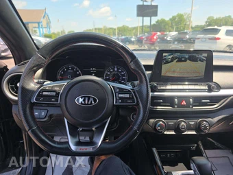 2021 Kia Forte GT - miniatura 10