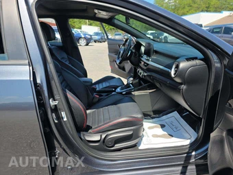 2021 Kia Forte GT - miniatura 18