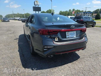 2021 Kia Forte GT - miniatura 2
