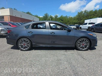 2021 Kia Forte GT - miniatura 4