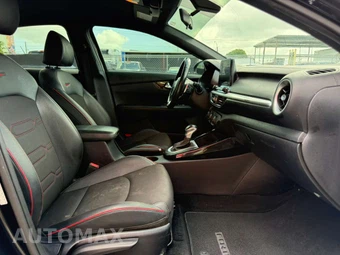 2021 Kia Forte GT - miniatura 10