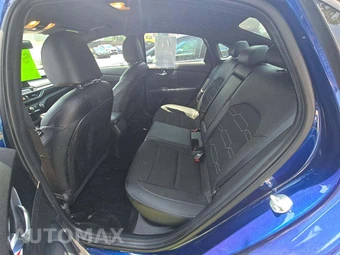 2021 Kia Forte GT-Line - miniatura 13