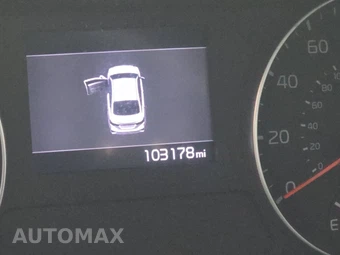 2021 Kia Forte GT-Line - miniatura 12