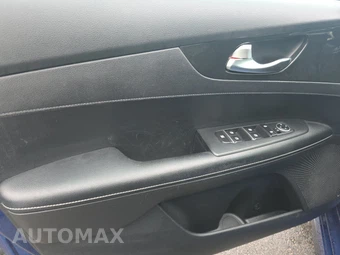 2021 Kia Forte GT-Line - miniatura 9