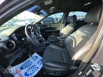 2021 Kia Forte GT-Line – miniatura 7