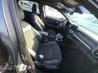 2021 Kia Forte GT-Line – miniatura 8