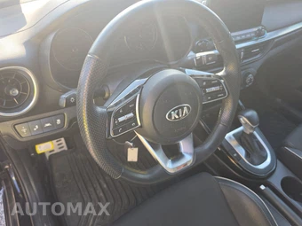 2021 Kia Forte GT-Line – miniatura 10