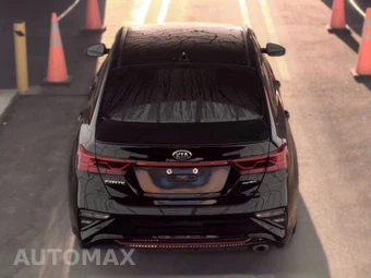 2021 Kia Forte GT-Line – miniatura 5