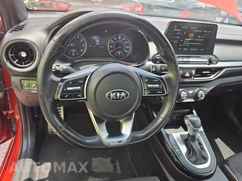 2021 Kia Forte GT-Line – miniatura 14