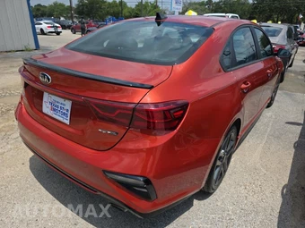 2021 Kia Forte GT-Line – miniatura 4