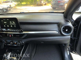 2021 Kia Forte GT-Line - miniatura 19