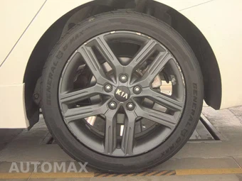 2021 Kia Forte GT-Line – miniatura 12