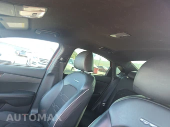 2021 Kia Forte GT-Line – miniatura 17