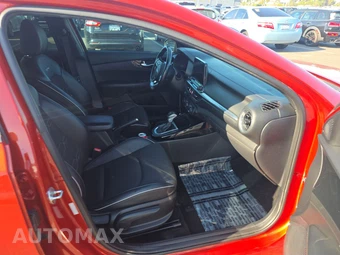 2021 Kia Forte GT-Line – miniatura 8