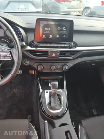 2021 Kia Forte GT-Line – miniatura 11