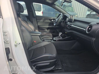2021 Kia Forte GT-Line – miniatura 8