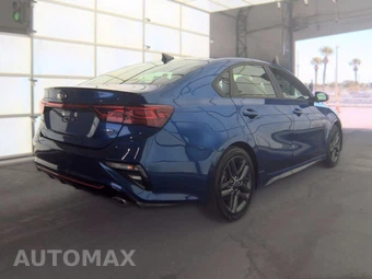 2021 Kia Forte GT-Line – miniatura 4