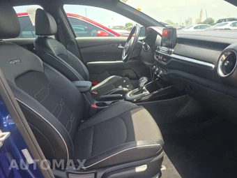 2021 Kia Forte GT-Line – miniatura 8
