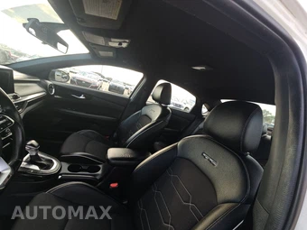 2021 Kia Forte GT-Line - miniatura 14