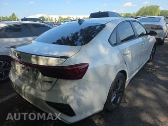 2021 Kia Forte GT-Line – miniatura 4