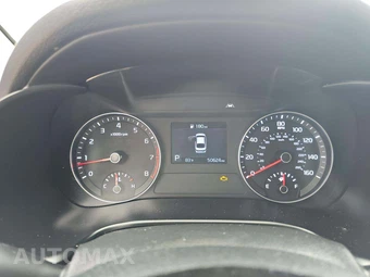 2021 Kia Forte LXS - miniatura 9