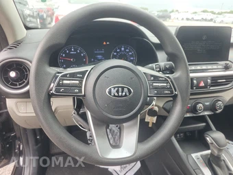 2021 Kia Forte LXS – miniatura 10