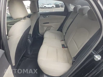 2021 Kia Forte LXS – miniatura 13