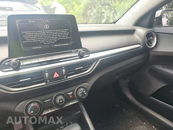 2021 Kia Forte LXS – miniatura 11