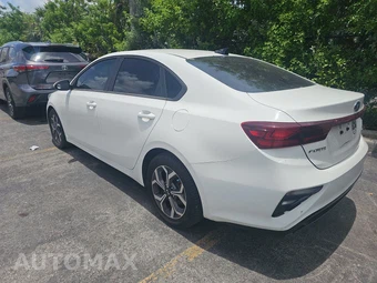 2021 Kia Forte LXS – miniatura 6