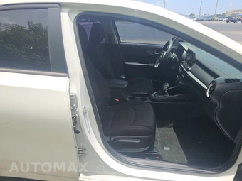 2021 Kia Forte LXS – miniatura 8