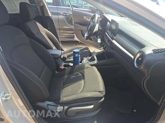2021 Kia Forte LXS – miniatura 18