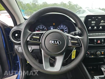 2021 Kia Forte LXS – miniatura 10