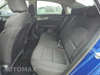 2021 Kia Forte LXS – miniatura 13