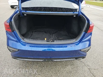 2021 Kia Forte LXS – miniatura 16