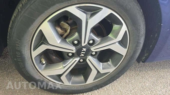 2021 Kia Forte LXS - miniatura 34