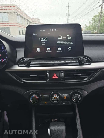 2021 Kia Forte LXS – miniatura 10