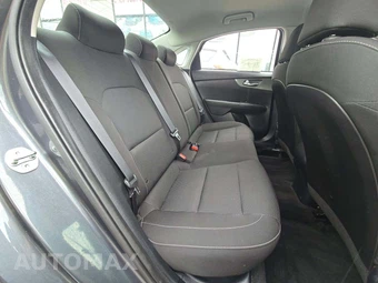2021 Kia Forte LXS – miniatura 16