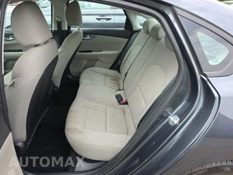 2021 Kia Forte LXS – miniatura 13