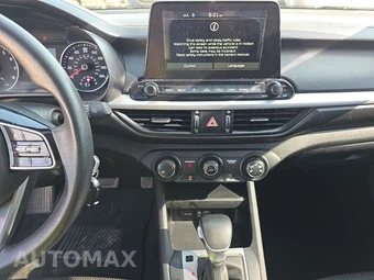 2021 Kia Forte LXS – miniatura 11
