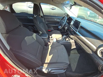 2021 Kia Forte LXS – miniatura 8