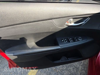 2021 Kia Forte LXS – miniatura 9