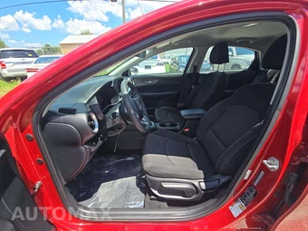 2021 Kia Forte LXS – miniatura 3