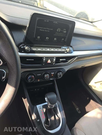 2021 Kia Forte LXS – miniatura 10
