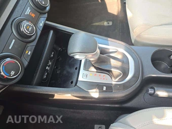 2021 Kia Forte LXS – miniatura 8