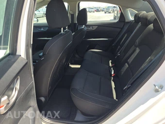 2021 Kia Forte LXS – miniatura 13