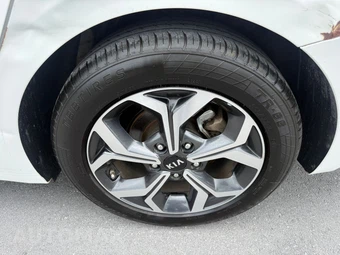 2021 Kia Forte LXS - miniatura 18