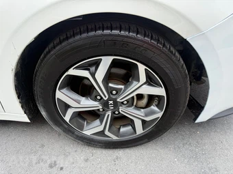 2021 Kia Forte LXS - miniatura 19