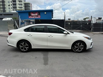 2021 Kia Forte LXS - miniatura 6