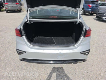 2021 Kia Forte LXS – miniatura 14