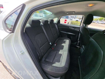 2021 Kia Forte LXS – miniatura 16